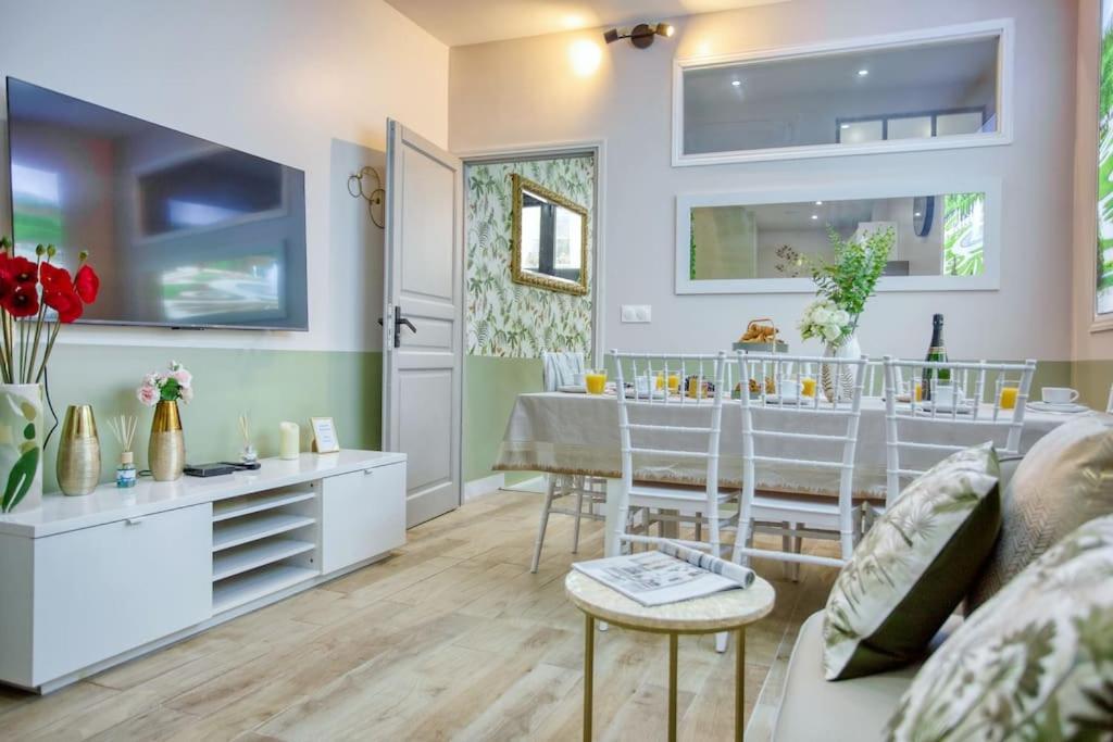 Apartamento Le Nid Parisien Triplex Cosy Et Chaleureux Exterior foto