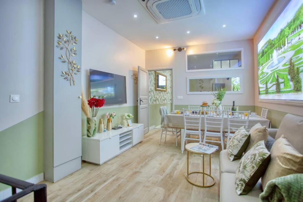 Apartamento Le Nid Parisien Triplex Cosy Et Chaleureux Exterior foto