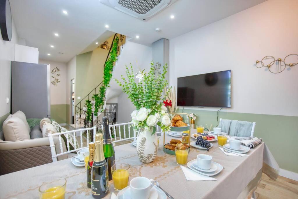 Apartamento Le Nid Parisien Triplex Cosy Et Chaleureux Exterior foto