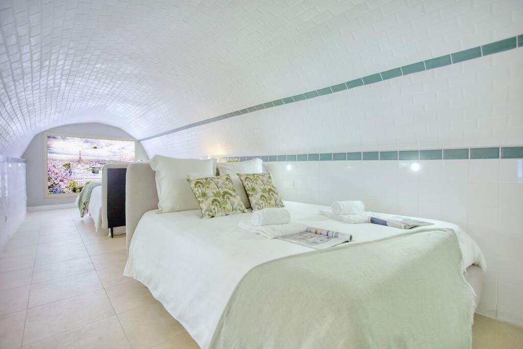 Apartamento Le Nid Parisien Triplex Cosy Et Chaleureux Exterior foto